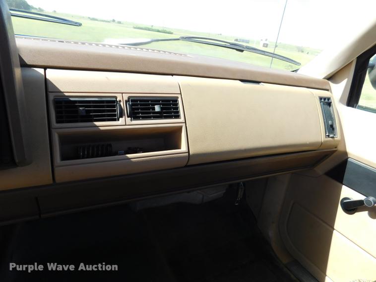 image for item DB9469 1988 Chevrolet Cheyenne 1500 pickup truck