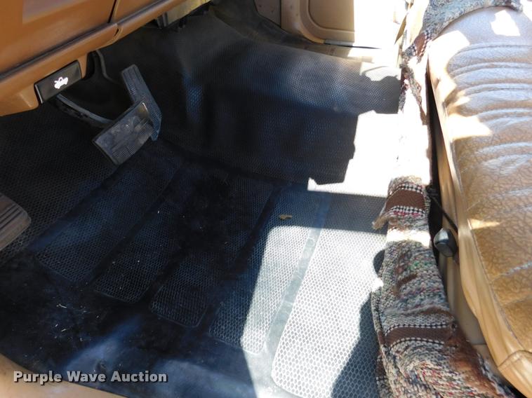 image for item DB9469 1988 Chevrolet Cheyenne 1500 pickup truck