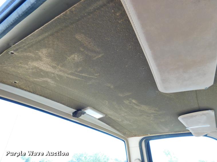 image for item DB9469 1988 Chevrolet Cheyenne 1500 pickup truck