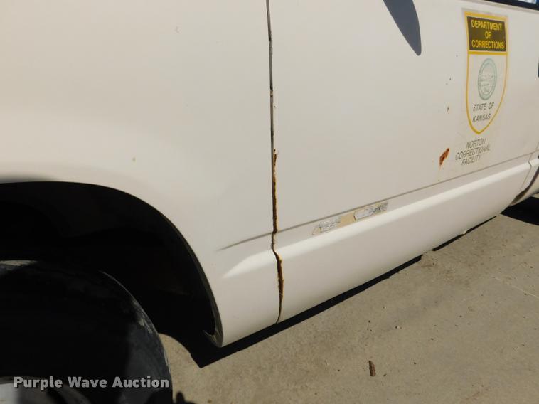 image for item DB9469 1988 Chevrolet Cheyenne 1500 pickup truck