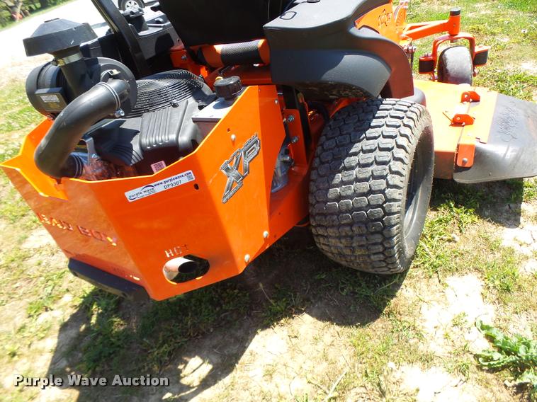 image for item DF9307 Bad Boy Outlaw riding lawn mower