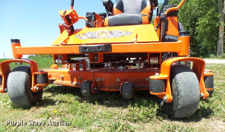 image for item DF9307 Bad Boy Outlaw riding lawn mower