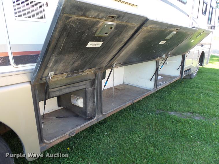 image for item DH9658 1996 Holiday Rambler Endeaver LE RV