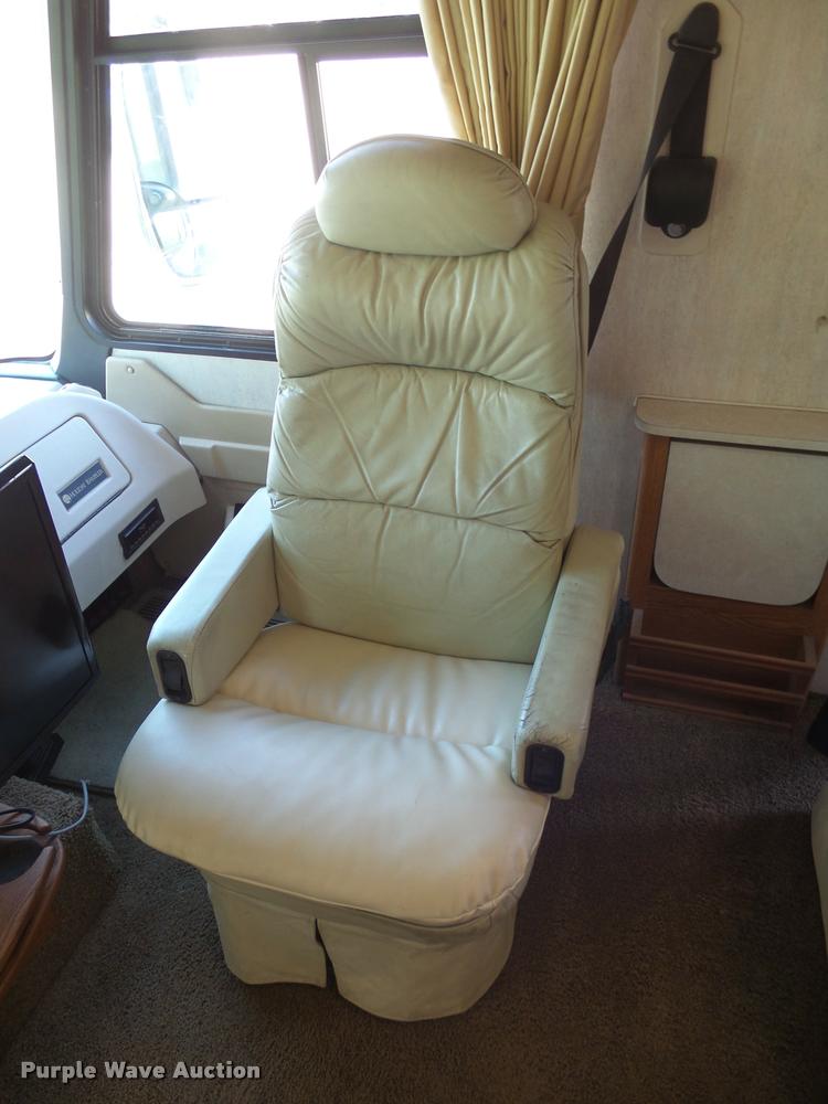 image for item DH9658 1996 Holiday Rambler Endeaver LE RV