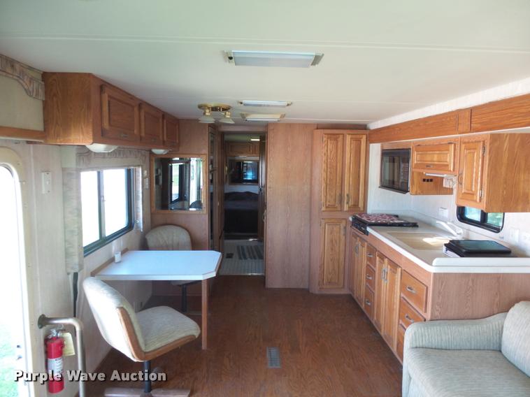 image for item DH9658 1996 Holiday Rambler Endeaver LE RV