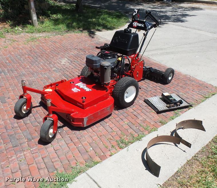 image for item DJ9537 Exmark Viking lawn mower