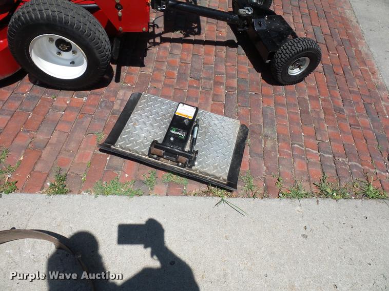 image for item DJ9537 Exmark Viking lawn mower