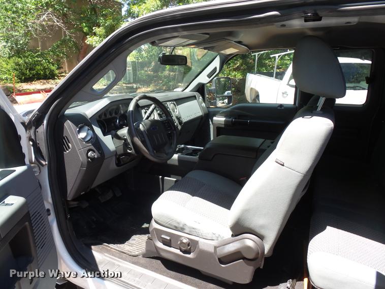 image for item DJ9539 2011 Ford F250 Super Duty pickup truck