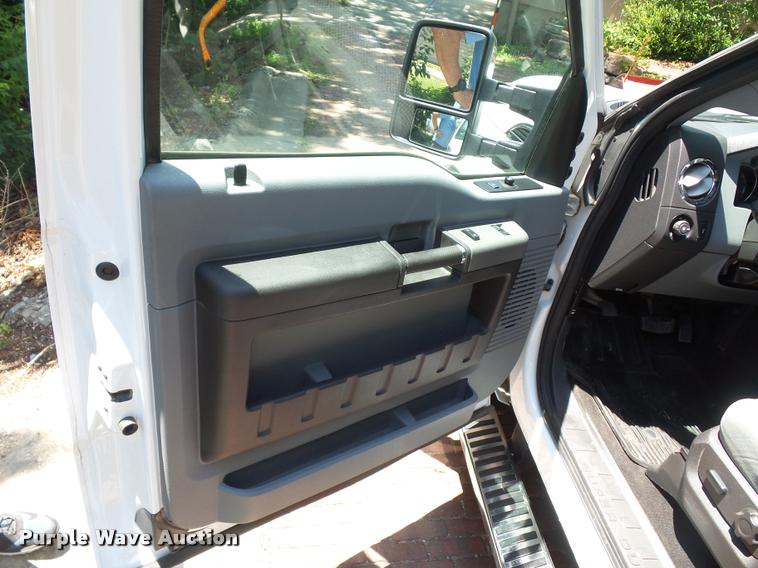 image for item DJ9539 2011 Ford F250 Super Duty pickup truck