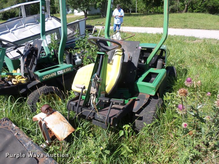 image for item DJ9545 (2) John Deere lawn mowers