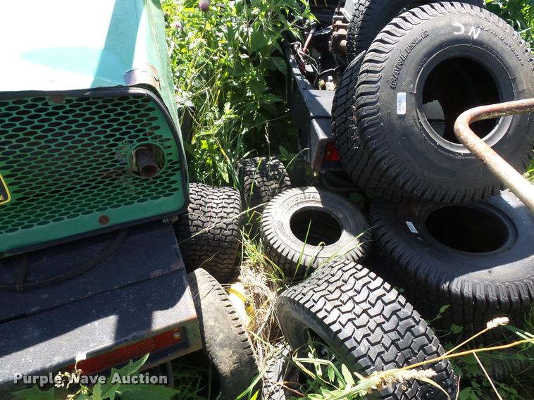 image for item DJ9545 (2) John Deere lawn mowers