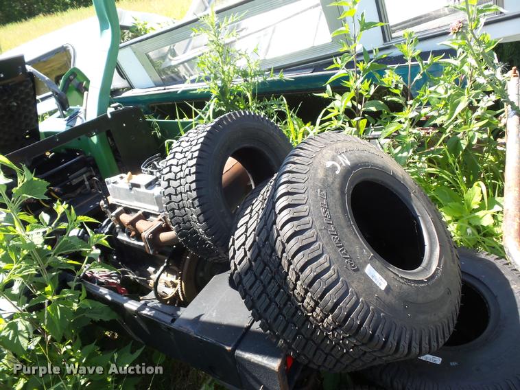 image for item DJ9545 (2) John Deere lawn mowers