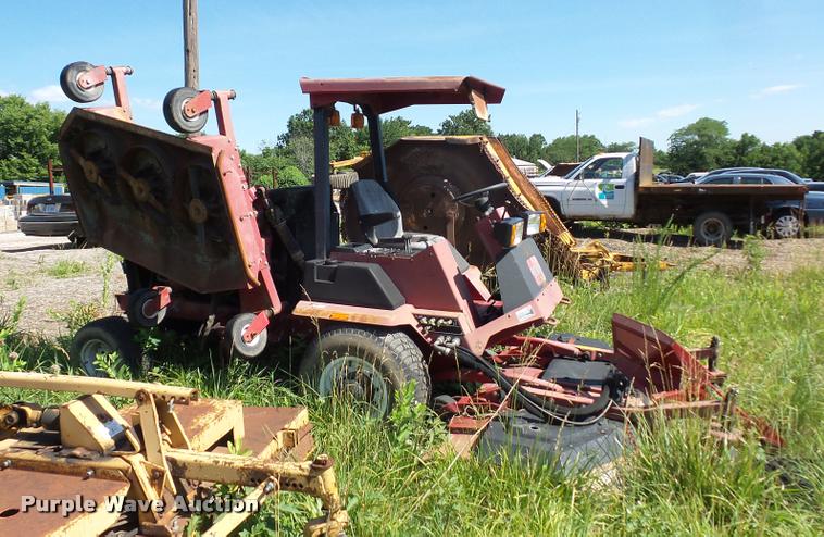 image for item DJ9546 Toro Groundmaster 580D riding lawn mower