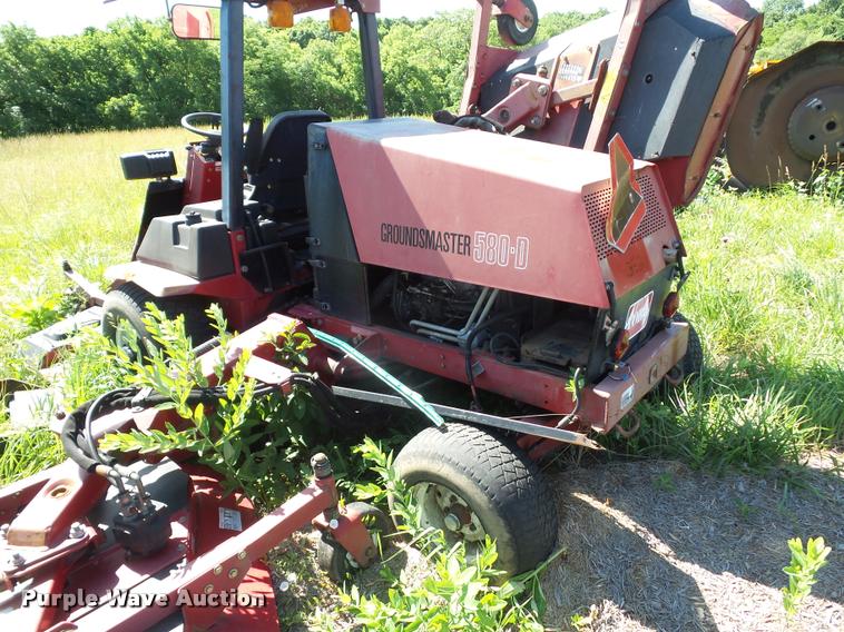 image for item DJ9546 Toro Groundmaster 580D riding lawn mower