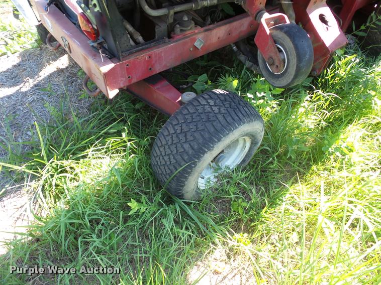 image for item DJ9546 Toro Groundmaster 580D riding lawn mower