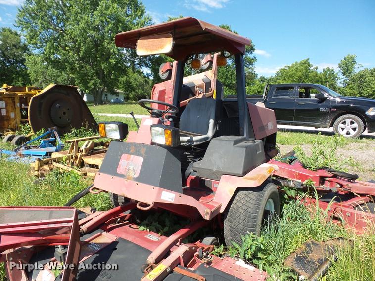 image for item DJ9546 Toro Groundmaster 580D riding lawn mower