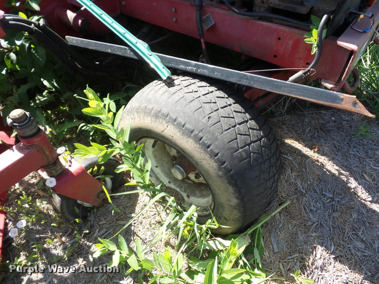 image for item DJ9546 Toro Groundmaster 580D riding lawn mower