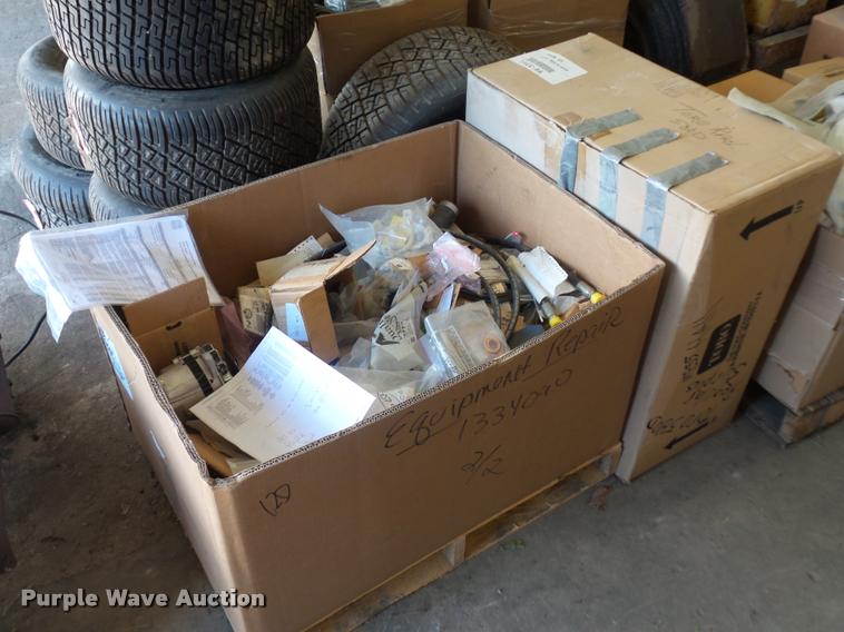 image for item DJ9546 Toro Groundmaster 580D riding lawn mower