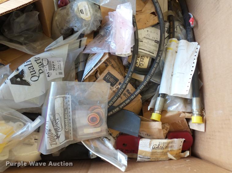 image for item DJ9546 Toro Groundmaster 580D riding lawn mower