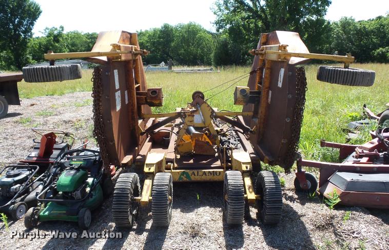 image for item DJ9548 Alamo batwing mower