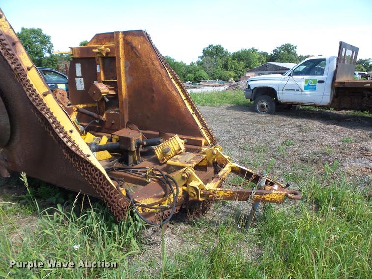 image for item DJ9548 Alamo batwing mower