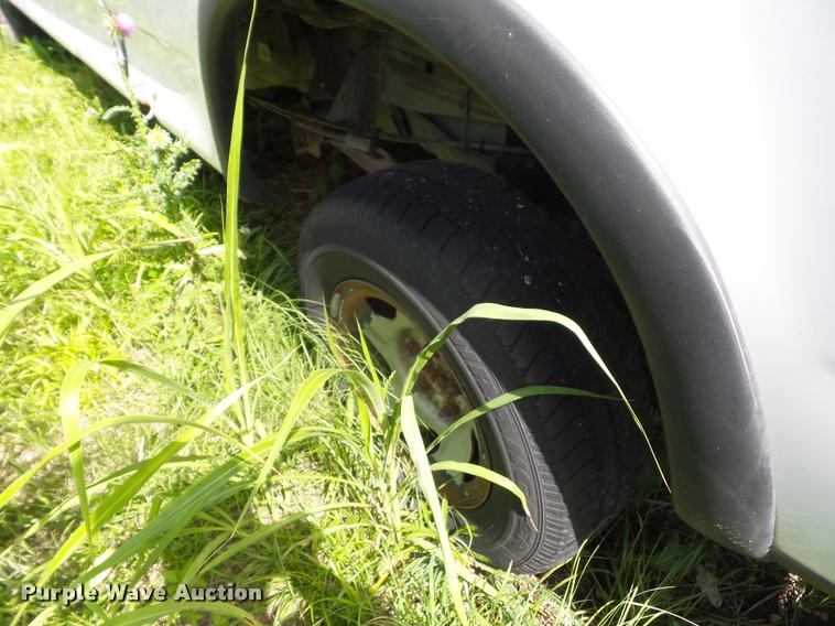 image for item DJ9550 2001 Ford F150 Super Cab pickup truck