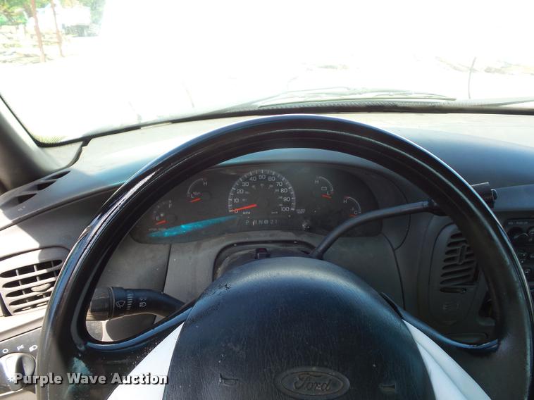 image for item DJ9550 2001 Ford F150 Super Cab pickup truck