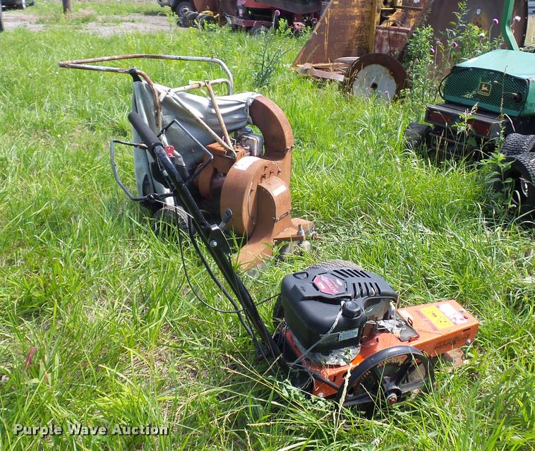 image for item DJ9551 Lawn and garden equipment