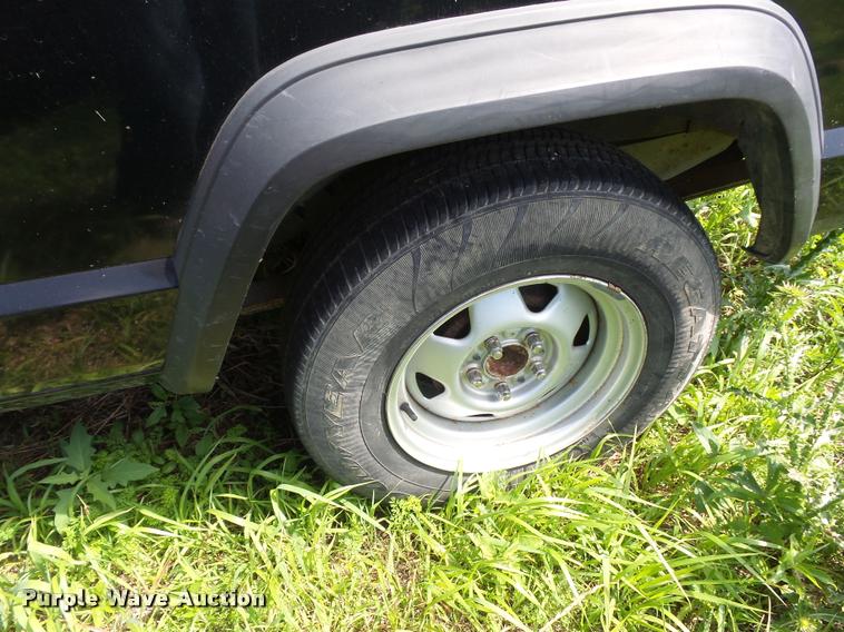 image for item DJ9554 1995 Jeep Cherokee SUV