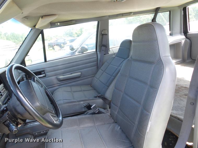 image for item DJ9554 1995 Jeep Cherokee SUV