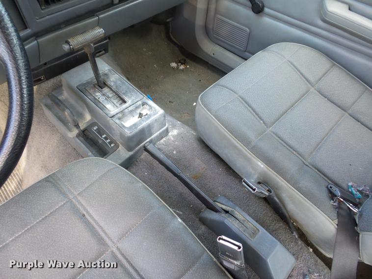 image for item DJ9554 1995 Jeep Cherokee SUV