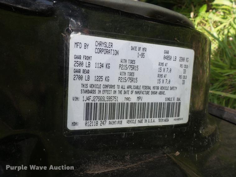 image for item DJ9554 1995 Jeep Cherokee SUV