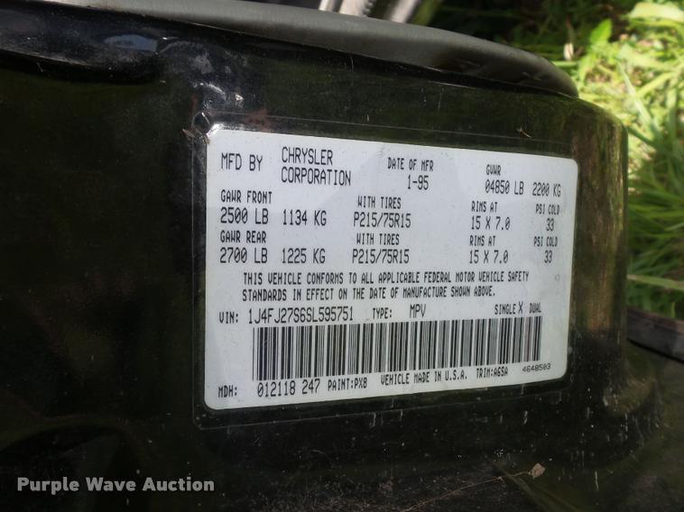 image for item DJ9554 1995 Jeep Cherokee SUV