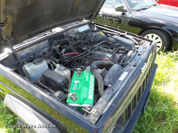 image for item DJ9554 1995 Jeep Cherokee SUV