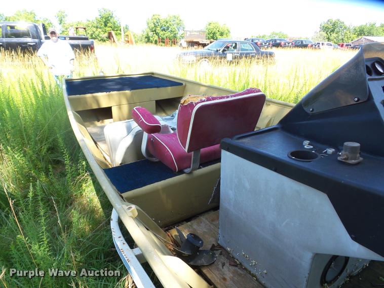 image for item DJ9556 Lowe Commander boat and trailer
