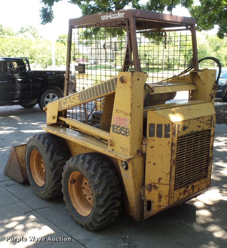 image for item DJ9557 Case 1835B skid steer