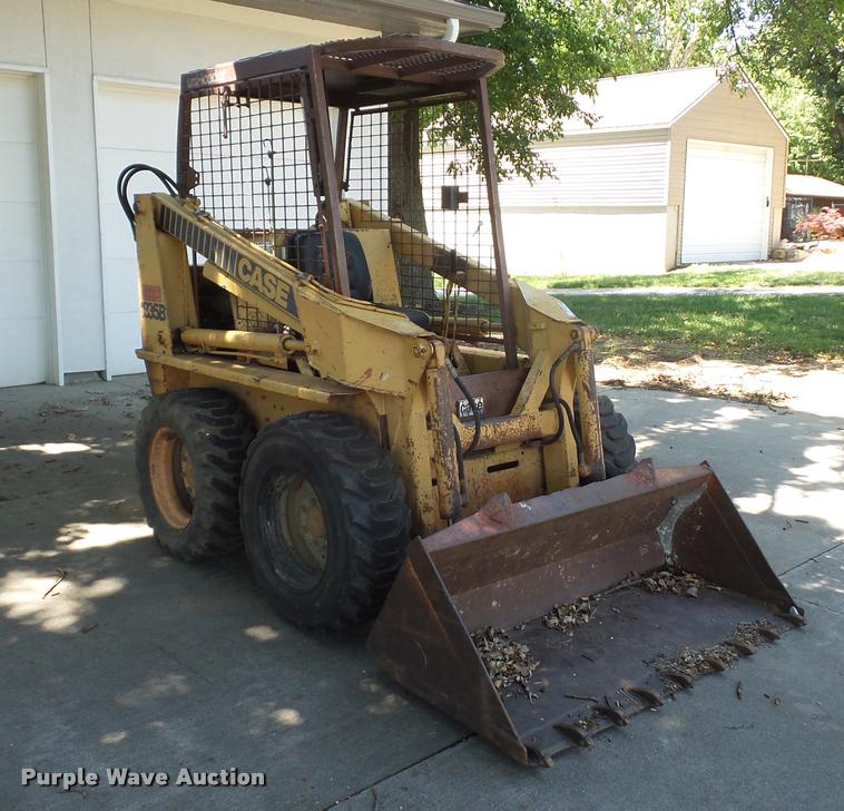 image for item DJ9557 Case 1835B skid steer