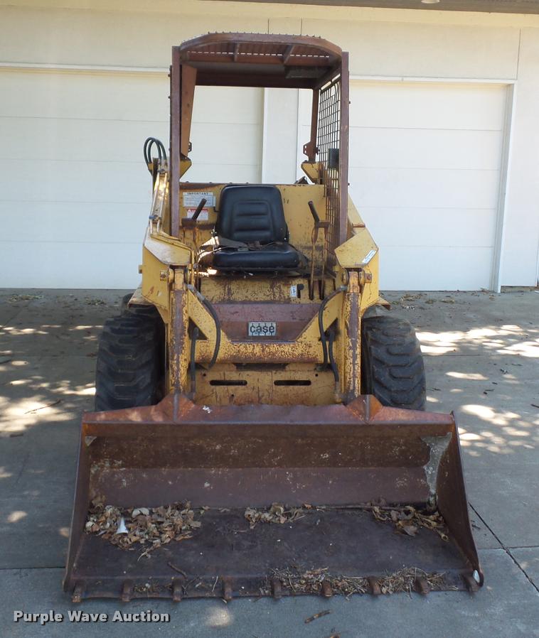 image for item DJ9557 Case 1835B skid steer