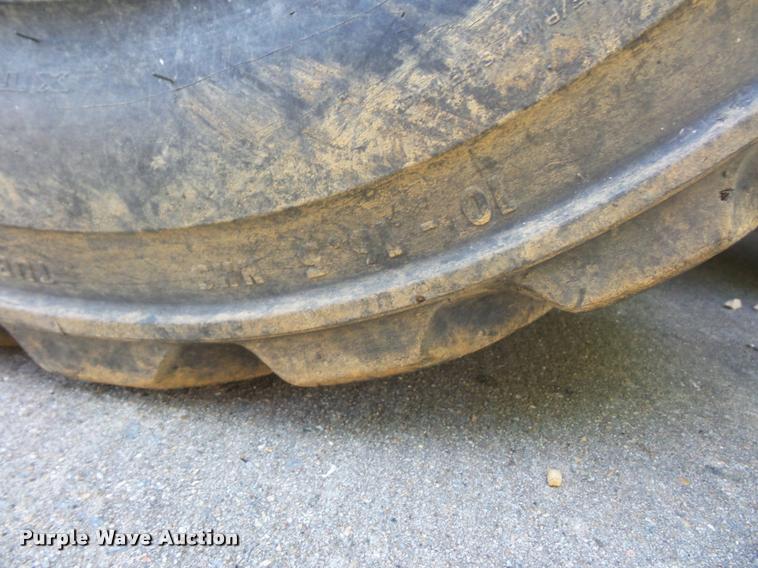 image for item DJ9557 Case 1835B skid steer