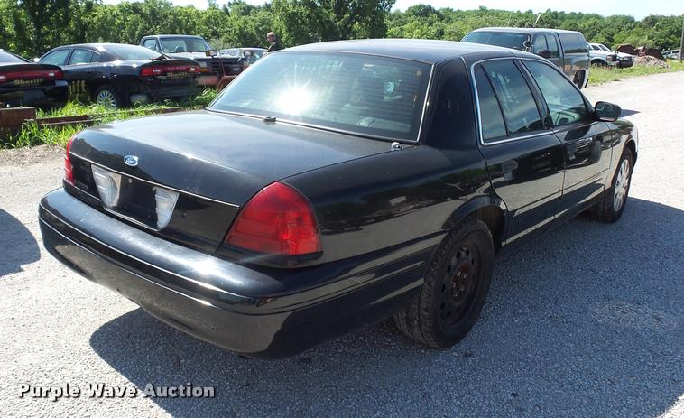 image for item DJ9558 2008 Ford Crown Victoria Police Interceptor