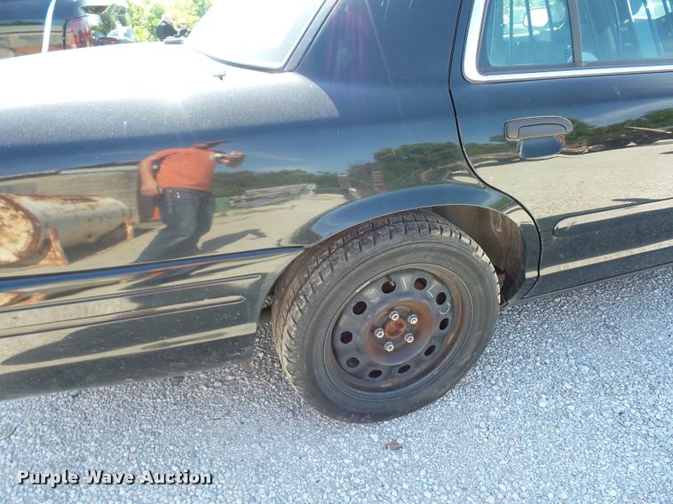 image for item DJ9558 2008 Ford Crown Victoria Police Interceptor