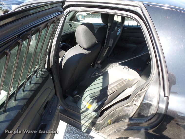 image for item DJ9558 2008 Ford Crown Victoria Police Interceptor