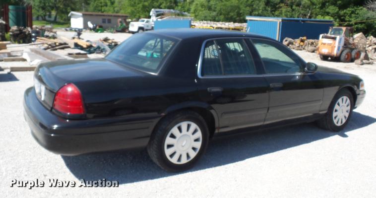 image for item DJ9561 2007 Ford Crown Victoria Police Interceptor