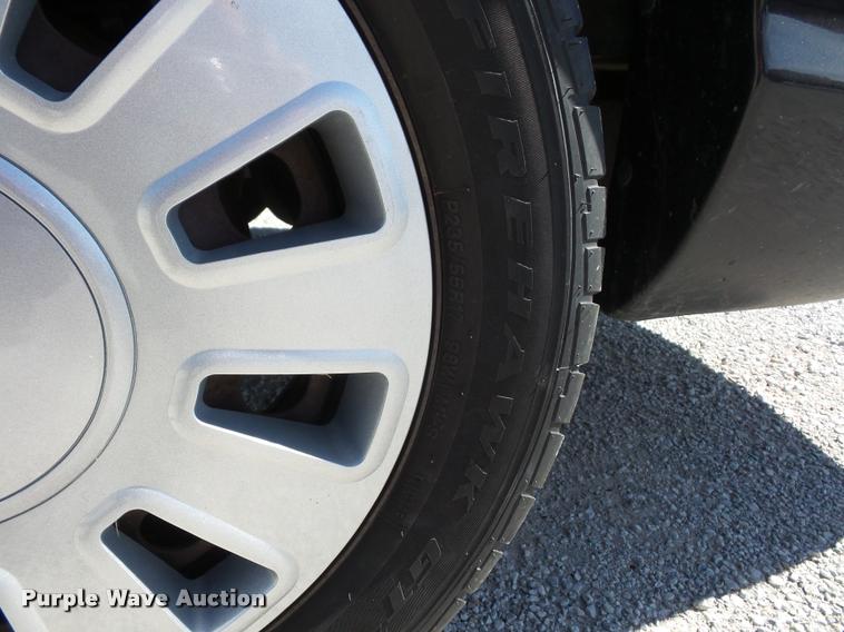 image for item DJ9561 2007 Ford Crown Victoria Police Interceptor