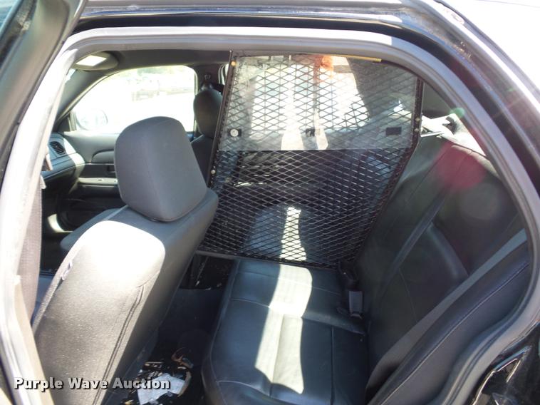 image for item DJ9561 2007 Ford Crown Victoria Police Interceptor