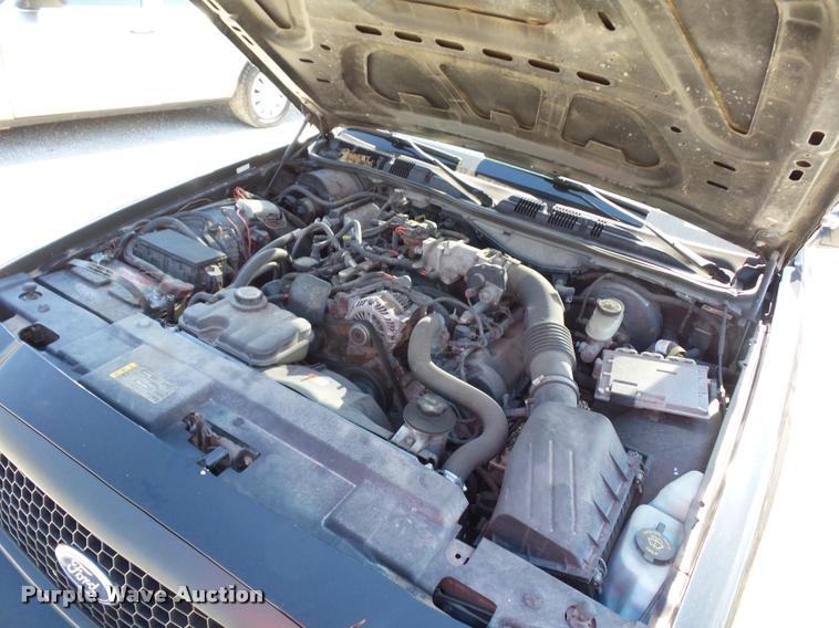 image for item DJ9561 2007 Ford Crown Victoria Police Interceptor