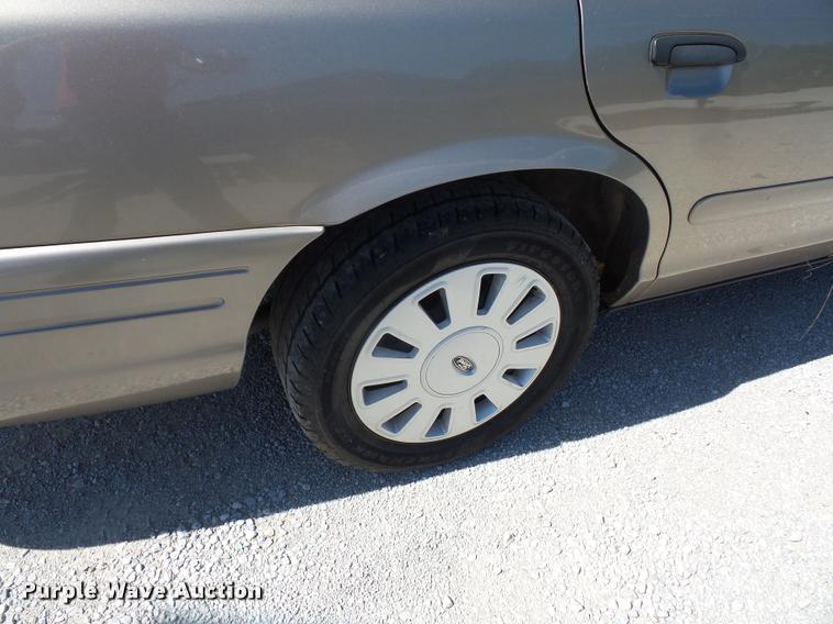 image for item DJ9562 2007 Ford Crown Victoria Police Interceptor