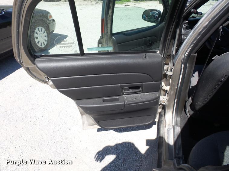 image for item DJ9562 2007 Ford Crown Victoria Police Interceptor