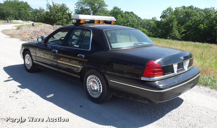 image for item DJ9563 1999 Ford Crown Victoria Police Interceptor