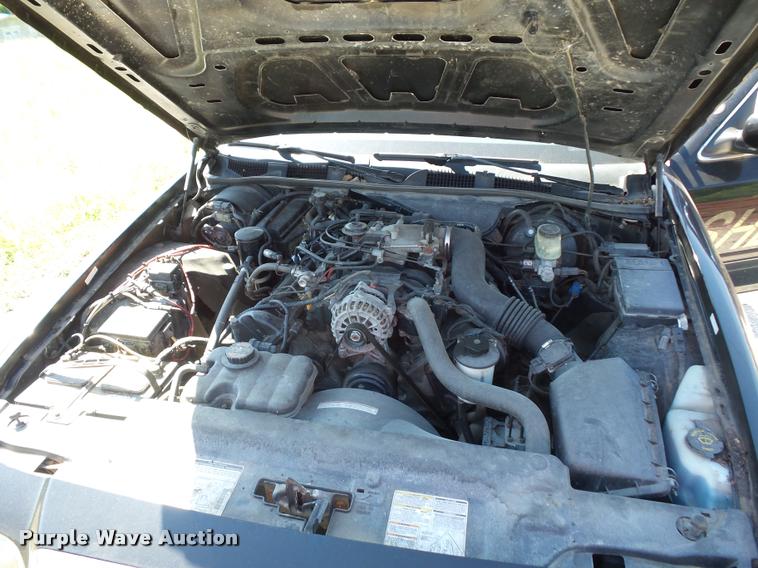 image for item DJ9563 1999 Ford Crown Victoria Police Interceptor